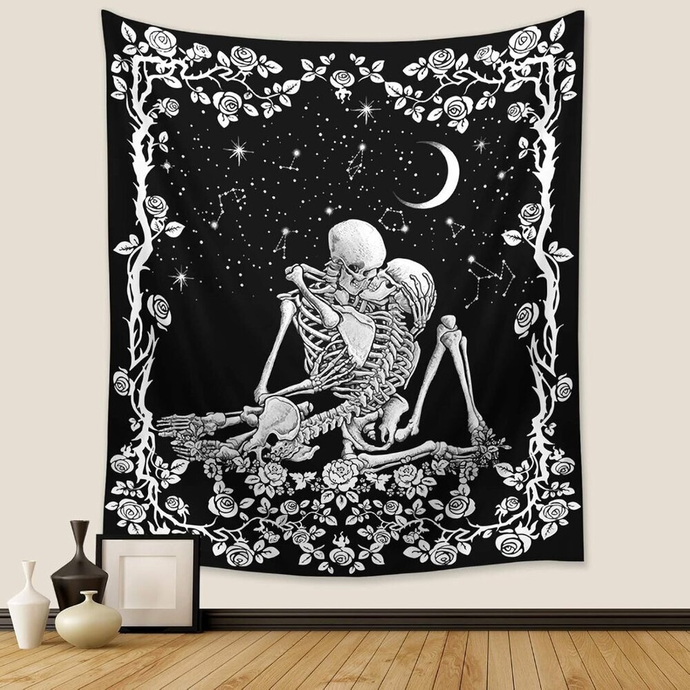 The Lovers Skull Tapestry,Black and White Romantic Constellation Skeleton Tapest